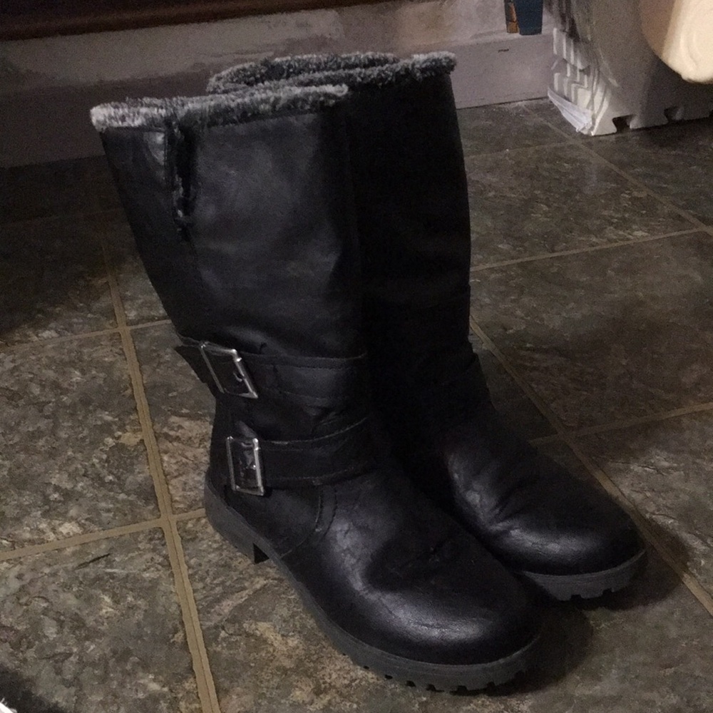 Rugged Outback fur lined winter boots